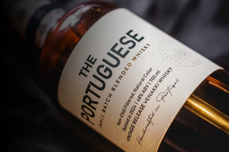 SMALL BATCH BLENDED WHISKY